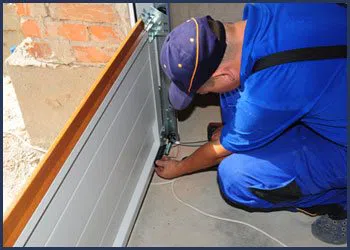 Neighborhood Garage Door Lemont, IL 630-634-0339 - cont-door-instiallation-t-22-gr-23m